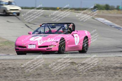 media/Sep-28-2025-24 Hours of Lemons (Sun) [[5dfe0e5f6e]]/12pm (Outside Grapevine)/